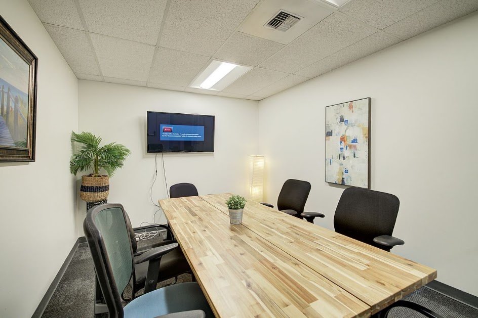 The Cozy Meeting Room - West Seattle Coworking